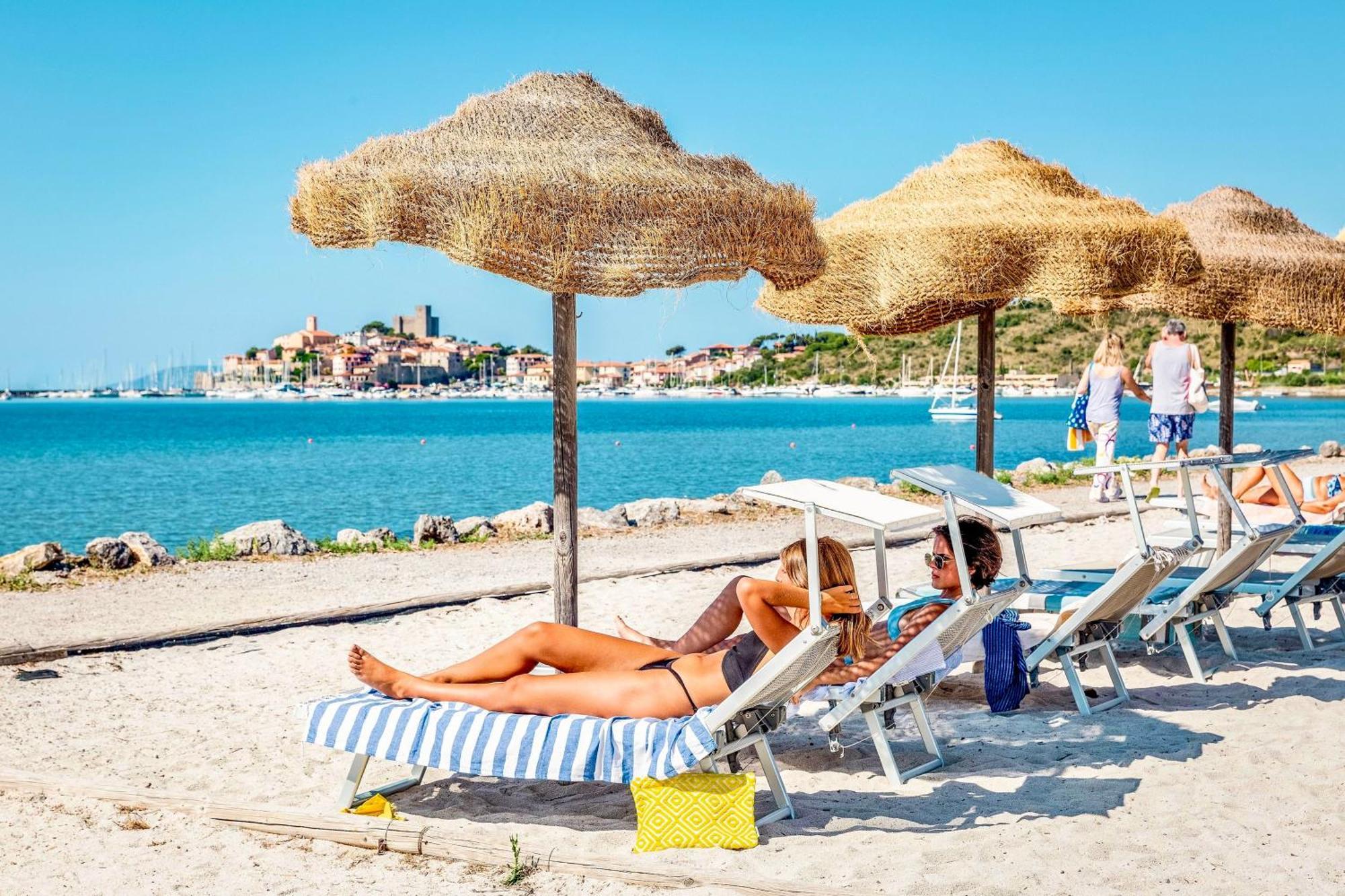 Isa - Residence With Pool And Private Beach In Talamone Just 500 Mt From The Beach Екстер'єр фото